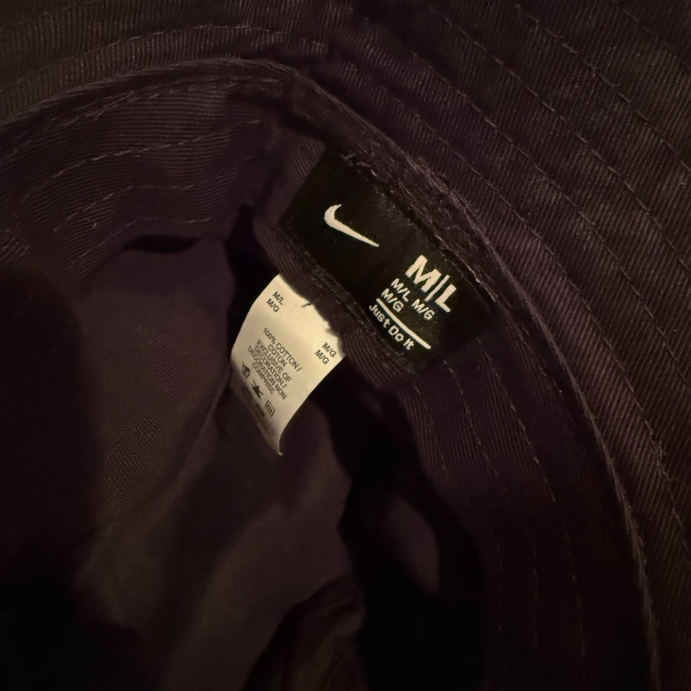 Nike Black Bucket Hat - Picture 3 of 3